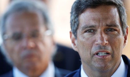 Campos Neto diz ser importante seguir meta de inflação, mas ressalta limitações