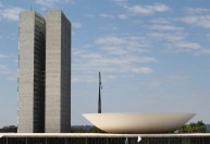 Grupo de trabalho na Câmara conclui votação de projeto que criminaliza fake news