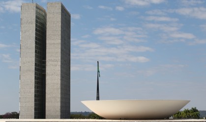 Grupo de trabalho na Câmara conclui votação de projeto que criminaliza fake news