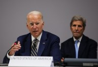 Biden assina lei que proíbe produtos de Xinjiang, na China, por trabalho forçado