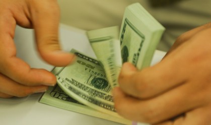 dólares | moeda | dinheiro | notas | cédulas