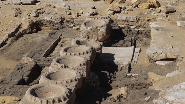A equipe diz que o templo foi construído com tijolos de barro e alguns elementos de pedra / M. Nuzzolo