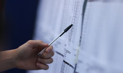 Estudantes 40+, como a que sofreu chacota em SP, são pouco mais de 5% do total nas universidades do Brasil
