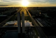 Novo salário mínimo e regras para bets: saiba o que passa a valer em 2025