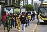 Não há casos da nova variante identificados no Brasil, diz ministério da Saúde