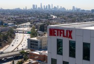 Série da Netflix corta do elenco personagem que faria doméstica latina após críticas