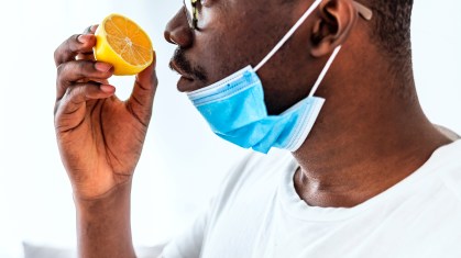 Mais de um milhão de pessoas nos EUA podem não ter recuperado olfato após Covid-19