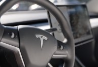 Tesla tem venda recorde de veículos fabricados na China em dezembro