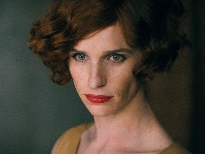 Eddie Redmayne durante filme "A Garota Dinamarquesa"