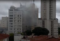 Incêndio atinge apartamento em Perdizes, em SP; fogo é controlado