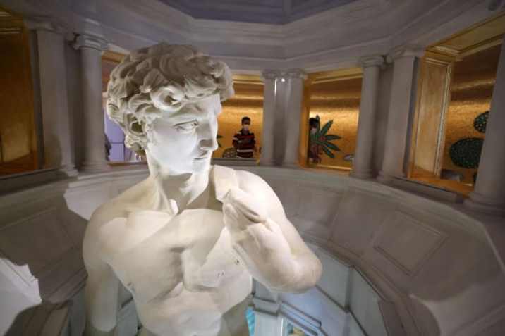 Uma réplica do Davi de Michelangelo feita em impressão 3D está no pavilhão / GIUSEPPE CACACE/AFP/AFP via Getty Images