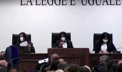 Juiz da Itália condena 70 pessoas em um grande julgamento da máfia