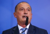 Onyx Lorenzoni testa positivo para Covid-19 pela segunda vez