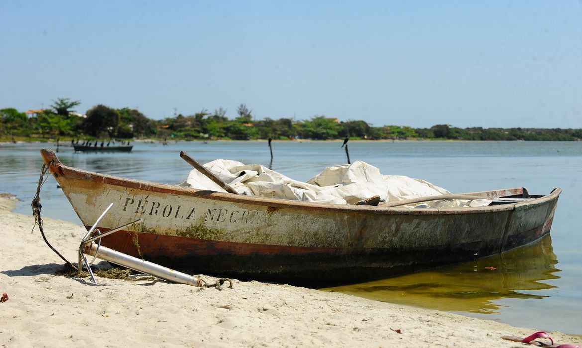 naufrágio - região dos lagos