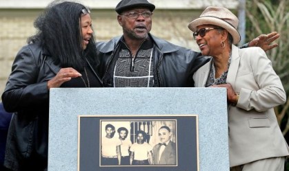 Quatro homens negros são absolvidos 70 anos depois de serem presos por estupro