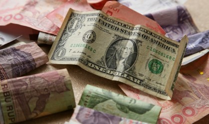 Guerra, petróleo, alimentos e juros: relembre as principais crises econômicas de 2022