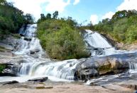 Banho de cachoeira é registrado como patrimônio cultural em Bueno Brandão (MG)