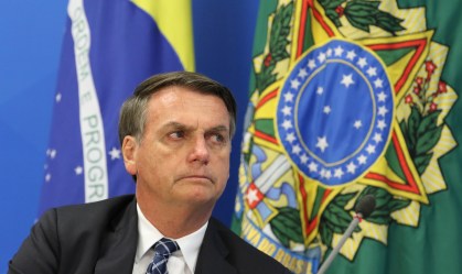 Bolsonaro diz que desburocratização pode ajudar economia brasileira