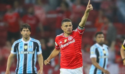 Taison de volta ao Inter? Clube se posiciona sobre desejo do meia-atacante