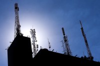 Leilão de telefonia móvel recebe oito propostas