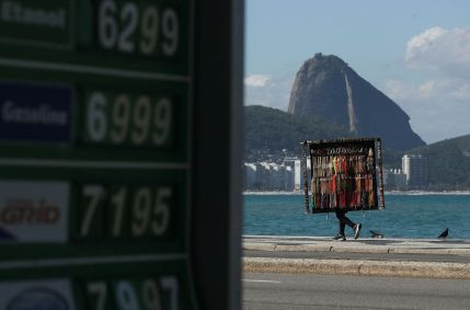 Posto de gasolina diesel combustível etanol