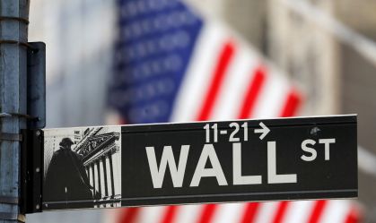 Bolsas de NY fecham em alta com expectativa de corte de juros dos EUA no radar