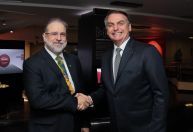 PGR recorre de abertura de inquérito contra Bolsonaro por associar vacina à Aids