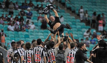 Com investimentos, Atlético-MG quebra jejum e é campeão brasileiro após 50 anos