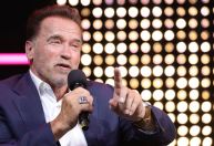 Arnold Schwarzenegger explica em documentário como contou à mulher sobre seu filho secreto