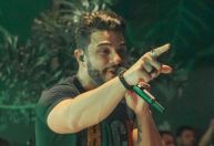 Cantor Ávine Vinny é solto após audiência de custódia