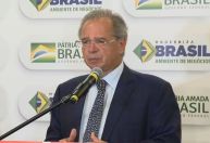 Paulo Guedes critica FMI e defende melhora fiscal do Brasil