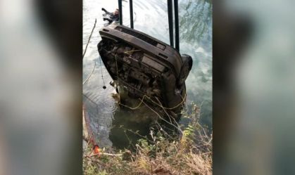 Youtuber descobre carro submerso de adolescentes desaparecidos há 21 anos
