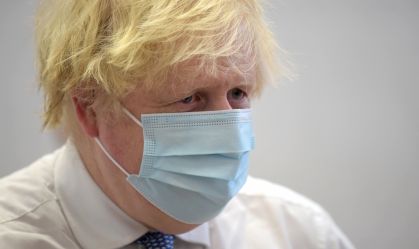 PM Visits Vaccination Centre In London