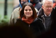 Selena Gomez investe em startup de entrega de alimentos avaliada em US$ 15 bi