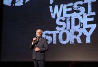 Spielberg celebra um clássico do cinema restaurando sua etnia original