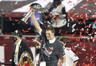 Tom Brady decide se aposentar após 22 temporadas, diz a liga; atleta não se manifesta