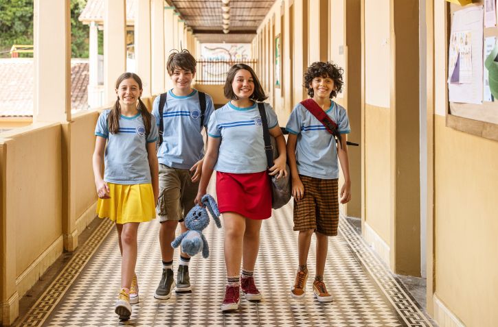 Os atores Giulia Benite (Mônica), Kevin Vechiatto (Cebolinha), Laura Rauseo (Magali) e Gabriel Moreira (Cascão) / Divulgação