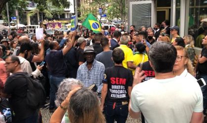Alerj tem tentativa de invasão em discussão de veto a passaporte da vacina