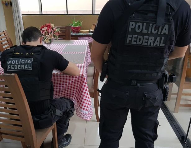 Polícia Federal (PF) do Acre deflagrou na manhã desta quarta-feira (22), a 2ª fase da Operação Ptolomeu, que investiga corrupção e lavagem de dinheiro relacionados a membros do governo do estado. / Divulgação/Polícia Federal (PF) (22.dez.2021)