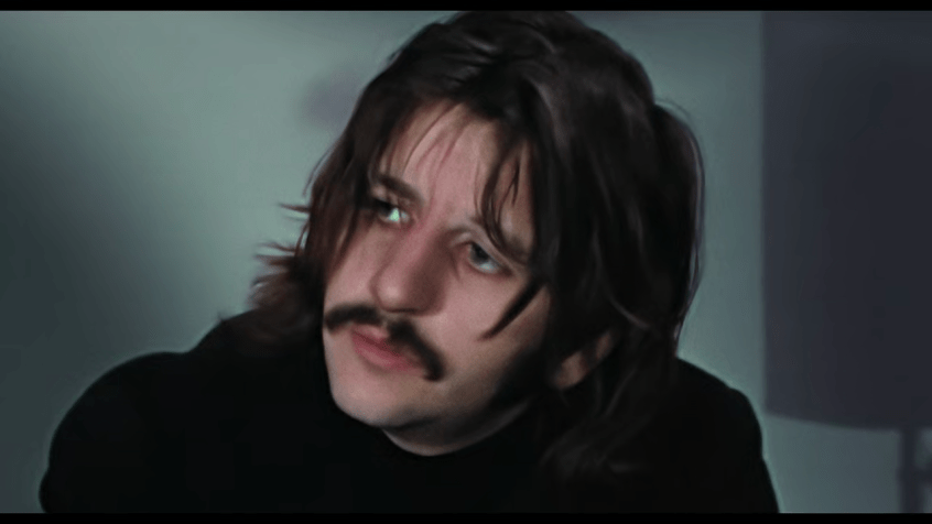 Sem shows e com os Beatles dedicados ao estúdio, Ringo tinha pouco o que fazer / Reprodução/Get Back