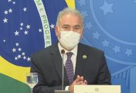 Não vacinados precisarão de quarentena para entrar no Brasil, diz Queiroga