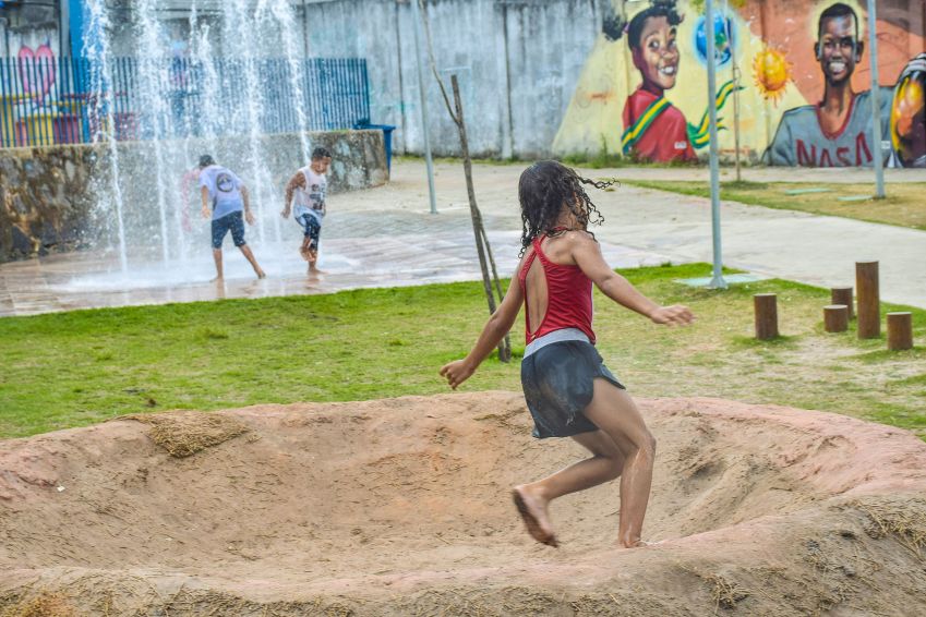 Autismo afeta as ligações entre as partes do cérebro que governam as emoções / Daniel Tavares/PCR