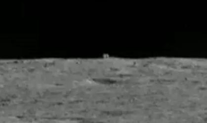 Objeto em "formato de cubo" fotografado na Lua suscita teorias na China