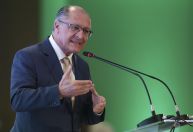 Alckmin se filia ao PSB e avança para ser vice na chapa de Lula