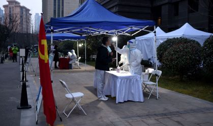 Casos de Covid-19 na China atingem máxima de 21 meses após surto em Xian