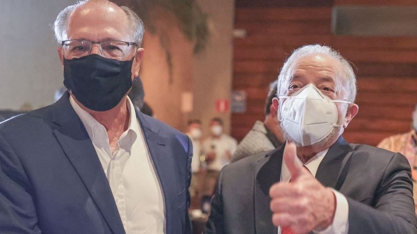 Geraldo Alckmin e Luiz Inácio Lula da Silva durante jantar em São Paulo / Ricardo Stuckert