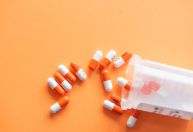 Medicamentos antivirais surgem como esperança para mudar rumo da pandemia