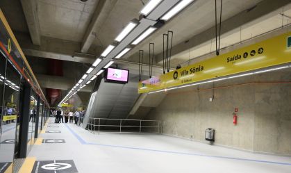 Falha de energia paralisa linha amarela do metrô de São Paulo