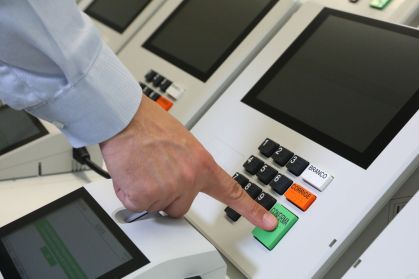 Partidos têm até março para definir sobre federações