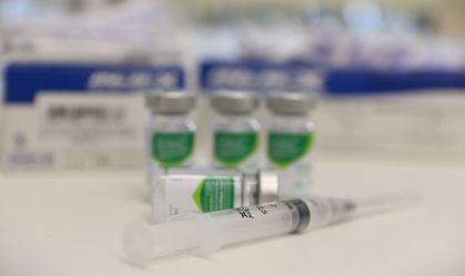 Não devemos esperar epidemia de gripe para procurar vacina, diz infectologista